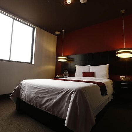 Hotel Ginebra Lima Luaran gambar