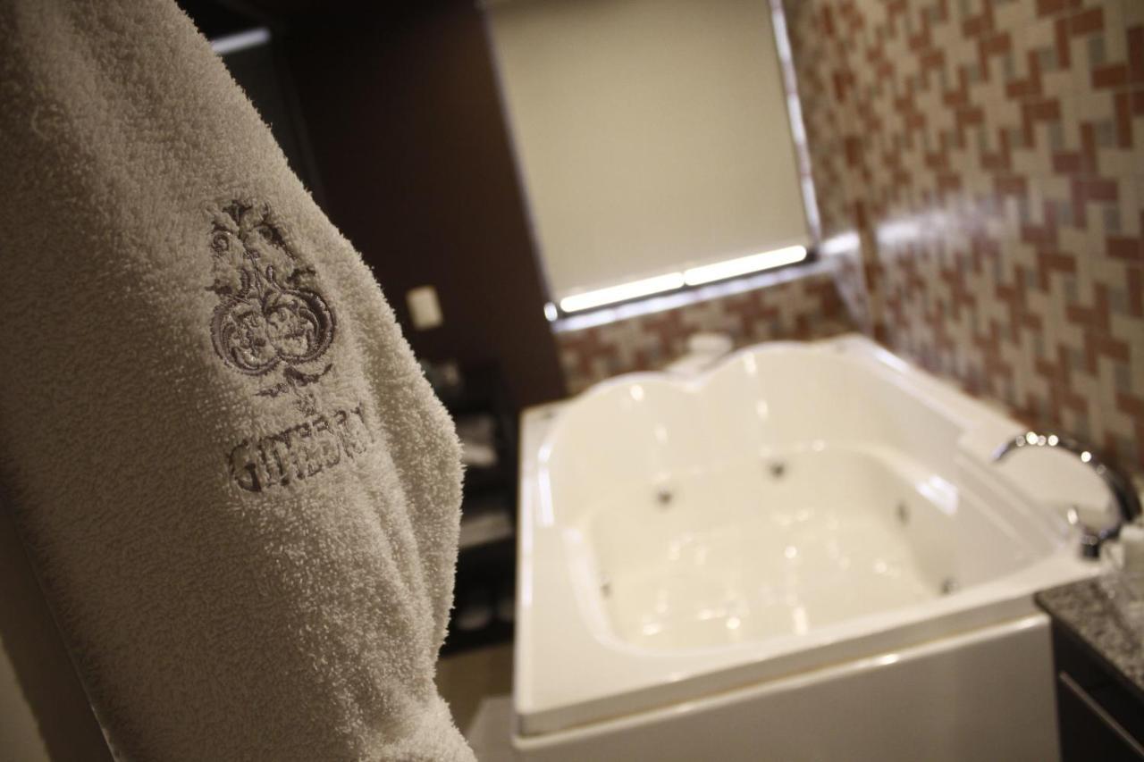 Hotel Ginebra Lima Luaran gambar