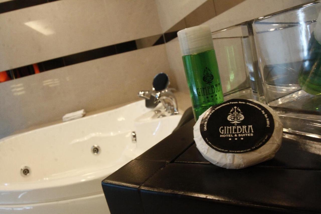 Hotel Ginebra Lima Luaran gambar