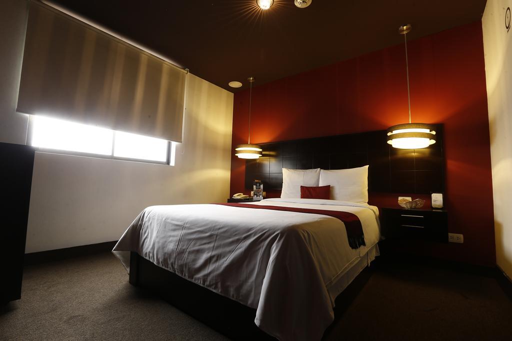 Hotel Ginebra Lima Luaran gambar