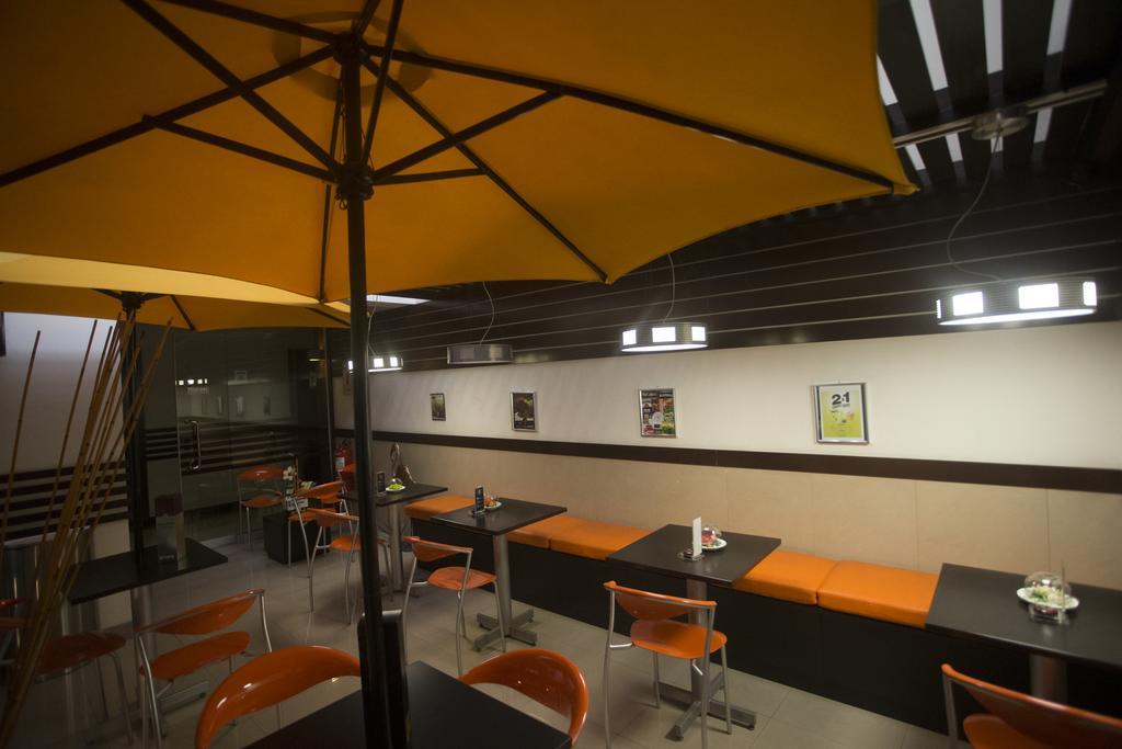 Hotel Ginebra Lima Luaran gambar
