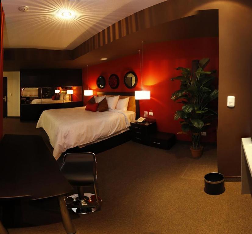 Hotel Ginebra Lima Luaran gambar