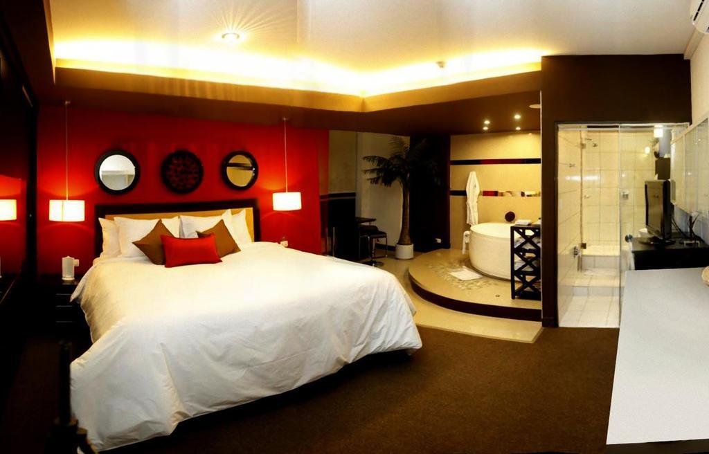 Hotel Ginebra Lima Luaran gambar